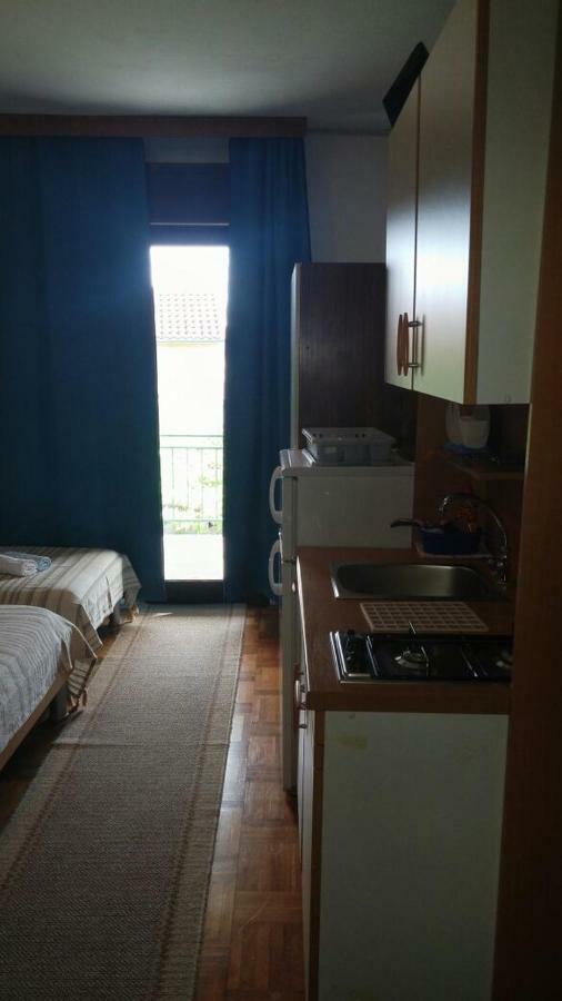 Apartments Viktorija Stari Grad Kültér fotó