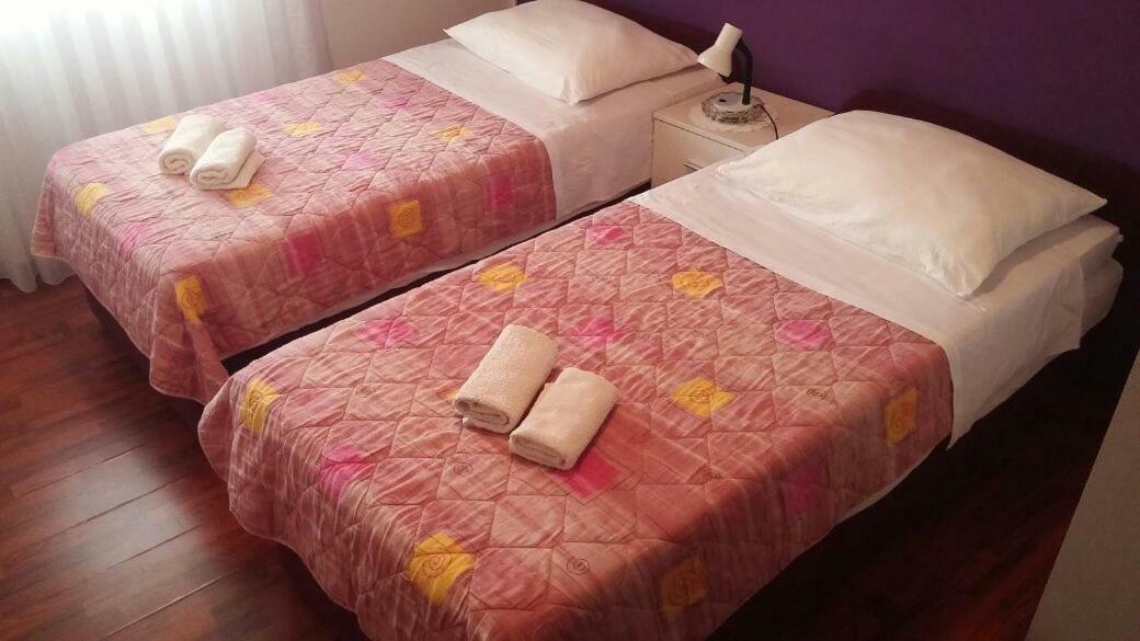 Apartments Viktorija Stari Grad Kültér fotó